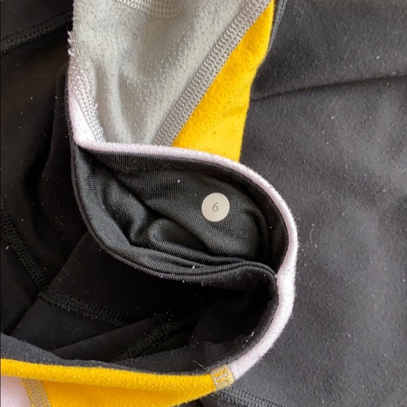 Lululemon Crop Legginings - Picture 5 of 6